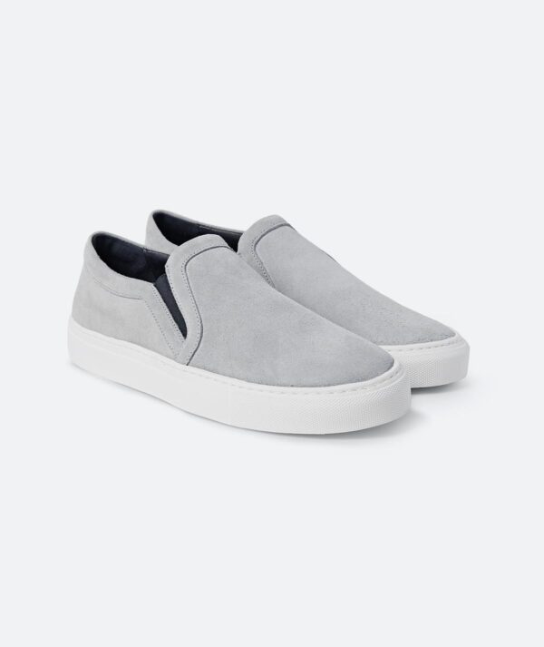 Suede Sneakers – Stylish & Comfortable Footwear for Every Occasion